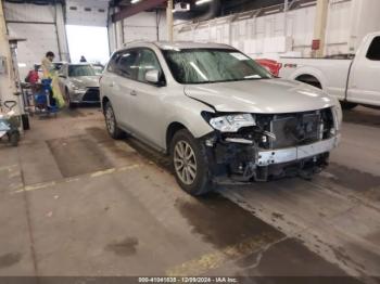  Salvage Nissan Pathfinder