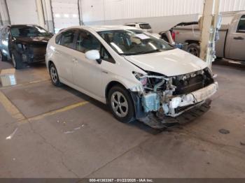  Salvage Toyota Prius