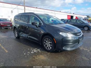  Salvage Chrysler Voyager