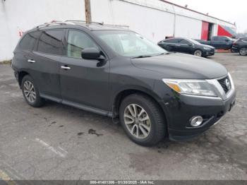  Salvage Nissan Pathfinder