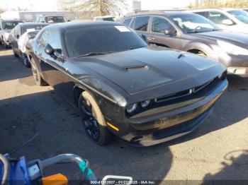  Salvage Dodge Challenger