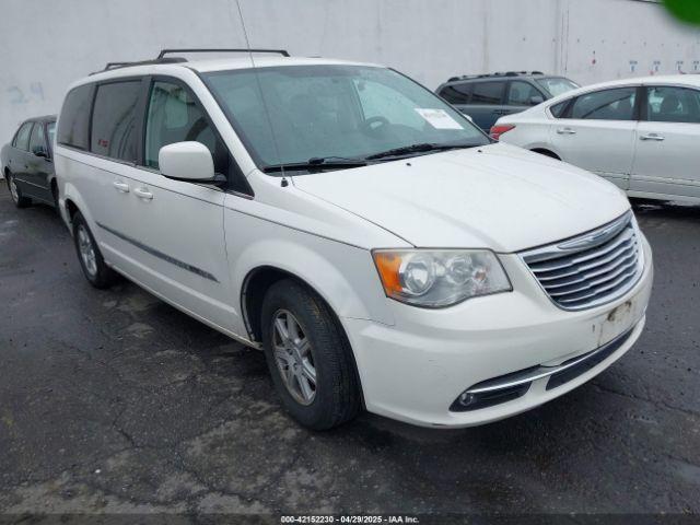  Salvage Chrysler Town & Country