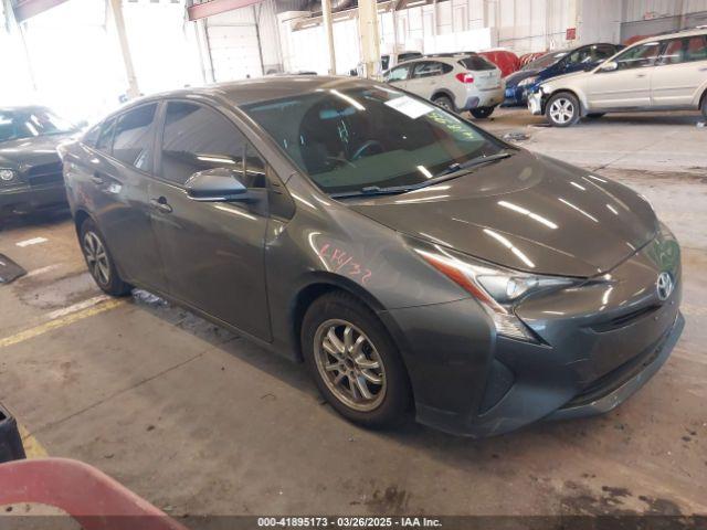  Salvage Toyota Prius