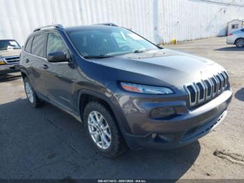  Salvage Jeep Cherokee