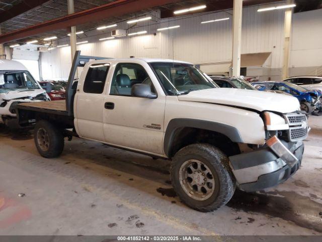  Salvage Chevrolet Silverado 2500