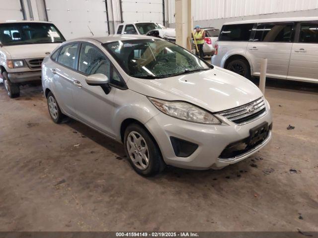  Salvage Ford Fiesta