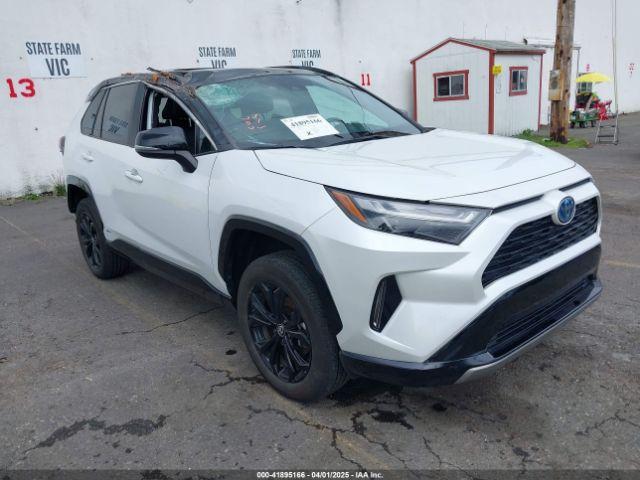  Salvage Toyota RAV4