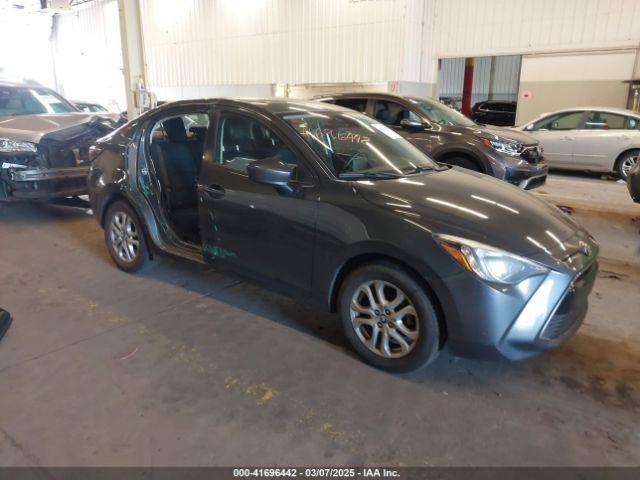  Salvage Toyota Yaris