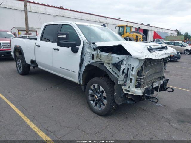 Salvage General Motors Sierra 2500HD