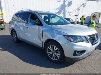  Salvage Nissan Pathfinder