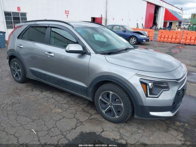  Salvage Kia Niro