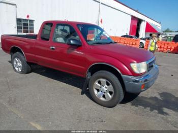  Salvage Toyota Tacoma