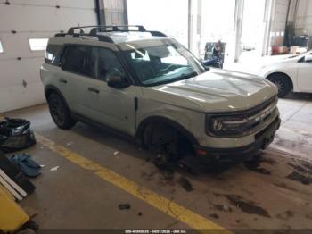  Salvage Ford Bronco
