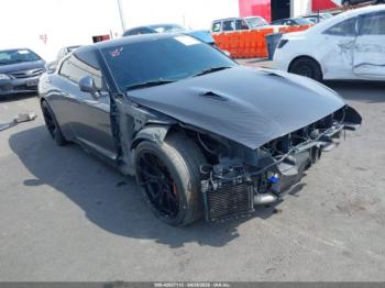  Salvage Nissan GT-R