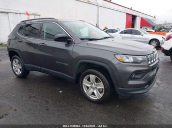 Salvage Jeep Compass