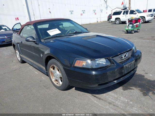  Salvage Ford Mustang