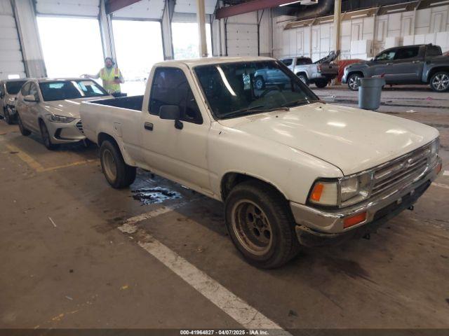  Salvage Toyota Pickup