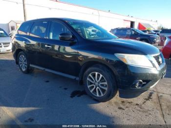  Salvage Nissan Pathfinder
