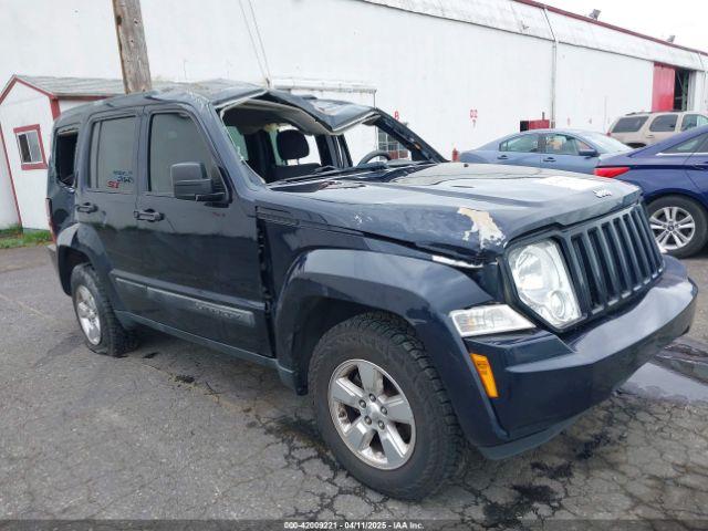  Salvage Jeep Liberty