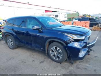  Salvage Toyota Highlander