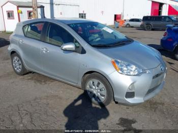  Salvage Toyota Prius c