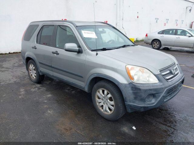  Salvage Honda CR-V