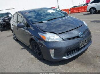  Salvage Toyota Prius