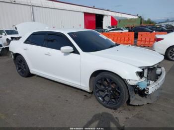  Salvage Chrysler 300