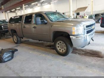  Salvage Chevrolet Silverado 2500