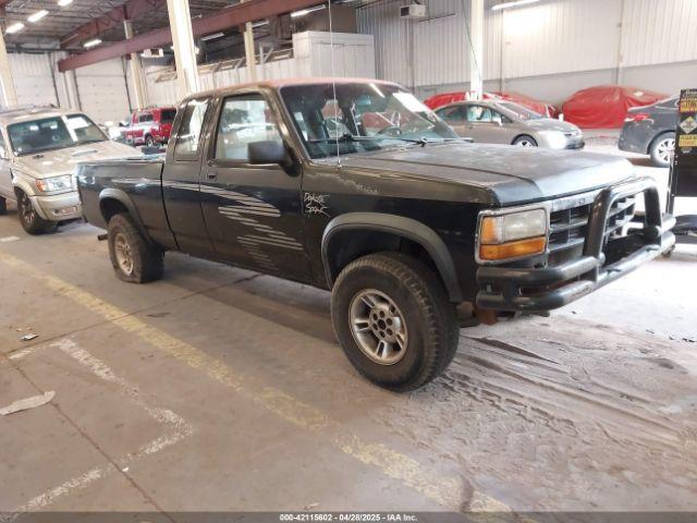  Salvage Dodge Dakota