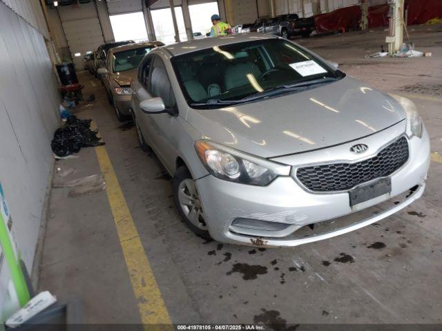  Salvage Kia Forte