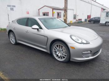  Salvage Porsche Panamera