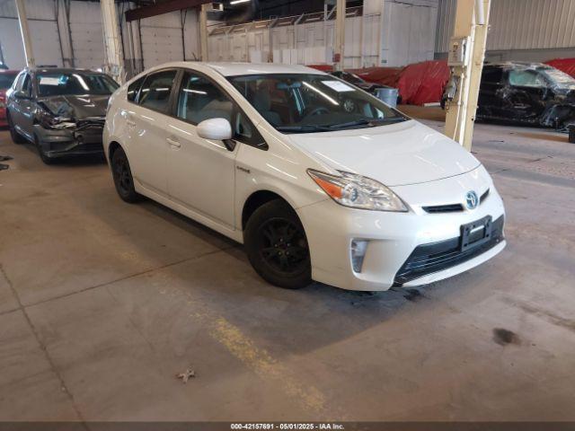  Salvage Toyota Prius