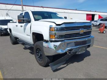  Salvage Chevrolet Silverado 2500