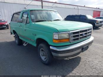  Salvage Ford Bronco