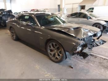  Salvage Dodge Challenger