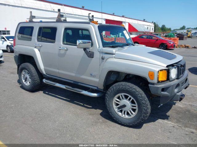  Salvage HUMMER H3 Suv
