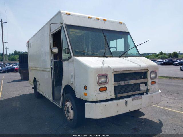  Salvage Freightliner Chassis
