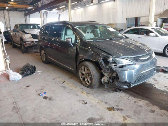  Salvage Chrysler Pacifica