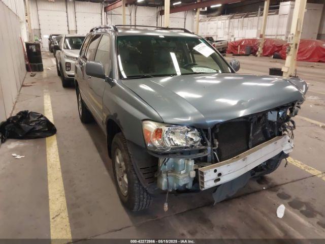  Salvage Toyota Highlander