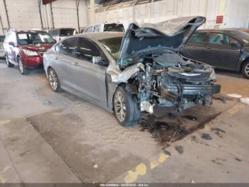  Salvage Chrysler 200