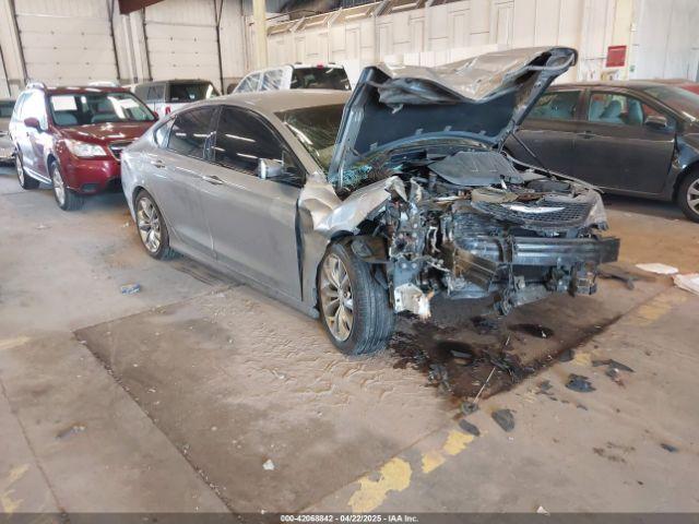  Salvage Chrysler 200