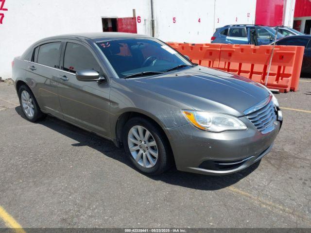  Salvage Chrysler 200