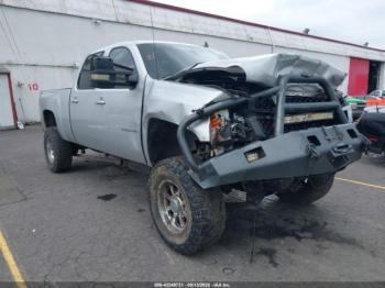  Salvage Chevrolet Silverado 2500