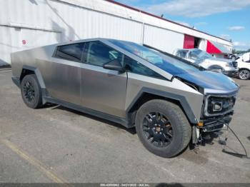  Salvage Tesla Cybertruck