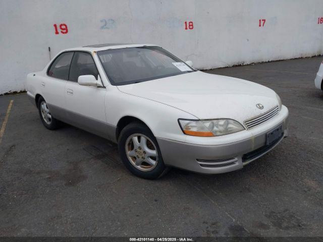  Salvage Lexus Es