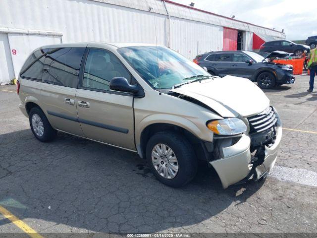  Salvage Chrysler Town & Country