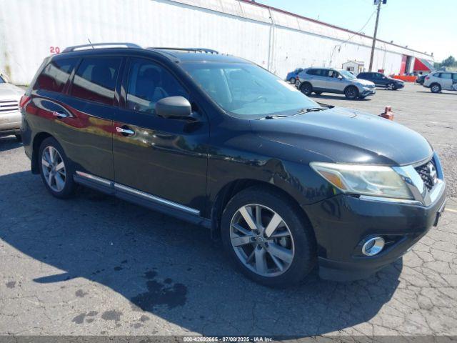 Salvage Nissan Pathfinder