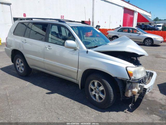  Salvage Toyota Highlander