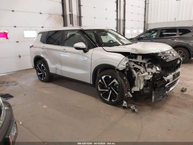  Salvage Mitsubishi Outlander